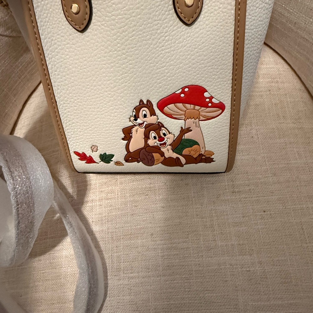 Kate Spade Chip and Dale small  NWT - Picture 3 of 6